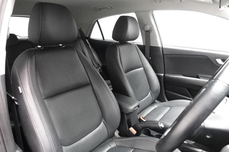 Used Kia Rio 118 HP (86 kW) 2021 Grey Hatchback