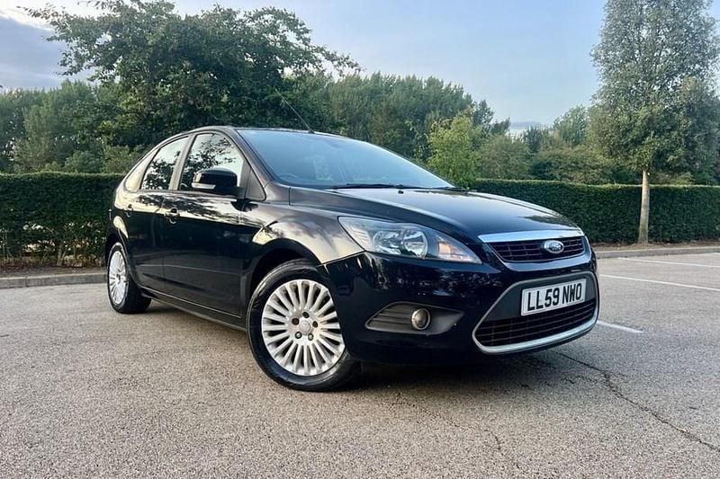 Black Used 2009 Ford Focus Titanium Hatchback | £2,350 (Fair price) - Image 1/1