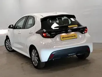 Used Toyota Yaris 116 HP (85 kW) 2022 White Hatchback