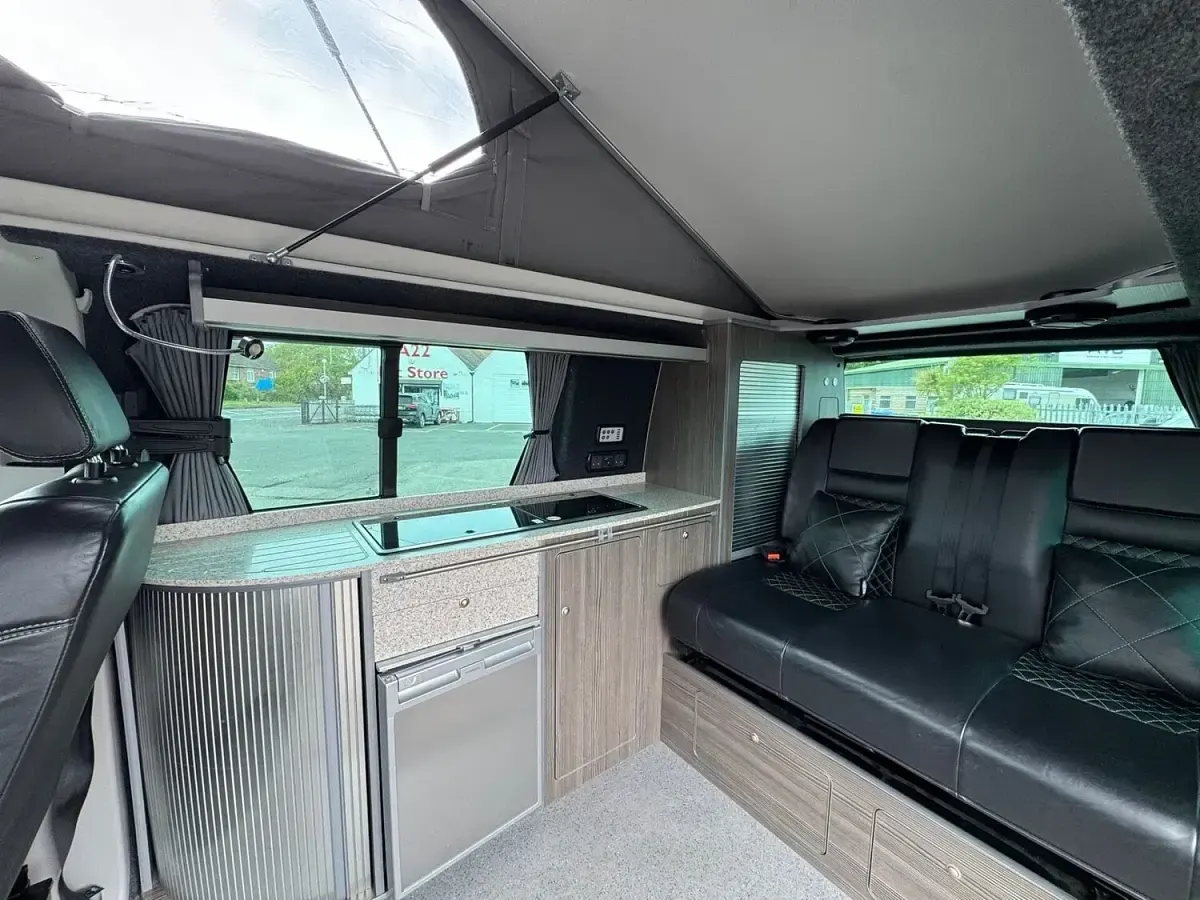 Used VW Transporter Highline 2016 Green Van