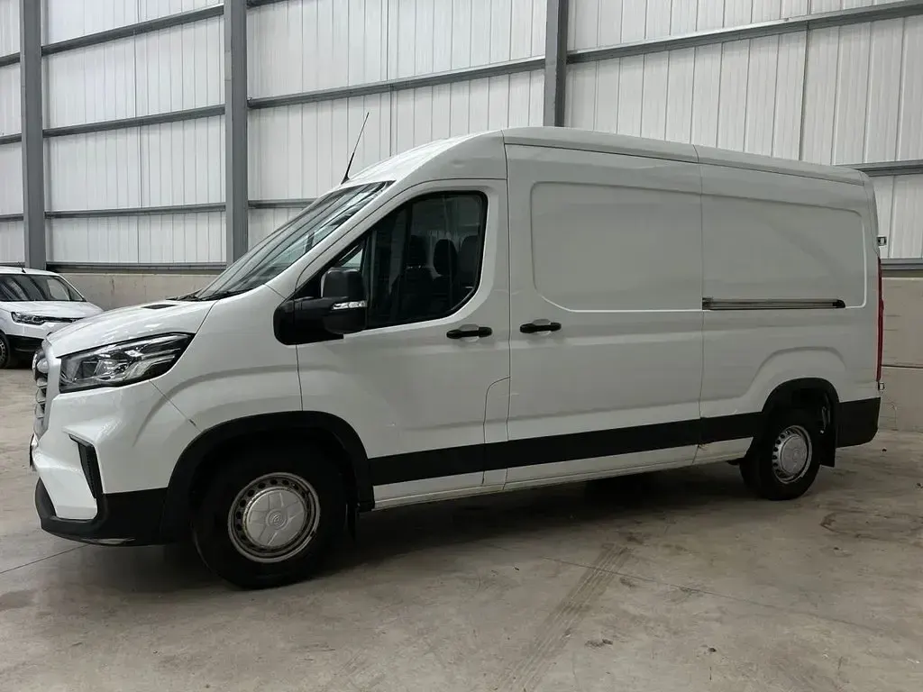 Used Maxus V90 163 HP (119 kW) 2023 White Van