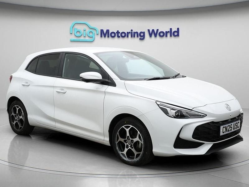White Used 2025 MG MG3 Trophy Hatchback | £14,900 (Super price) - Image 1/4