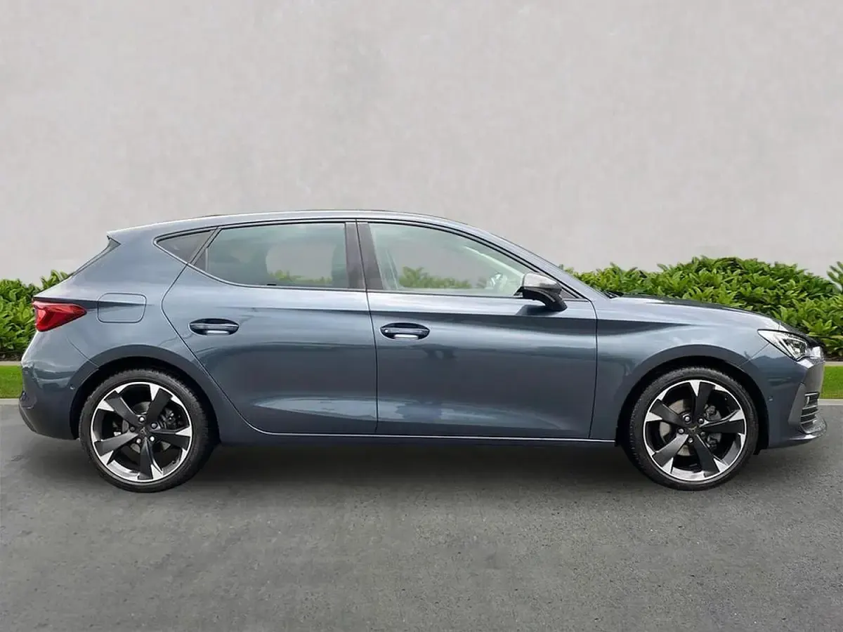 Used Cupra Leon 150 HP (110 kW) 2023 Grey Hatchback