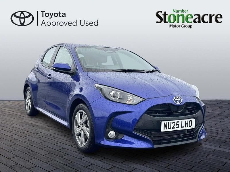 Used Toyota Yaris Hybrid 2025 Blue Hatchback