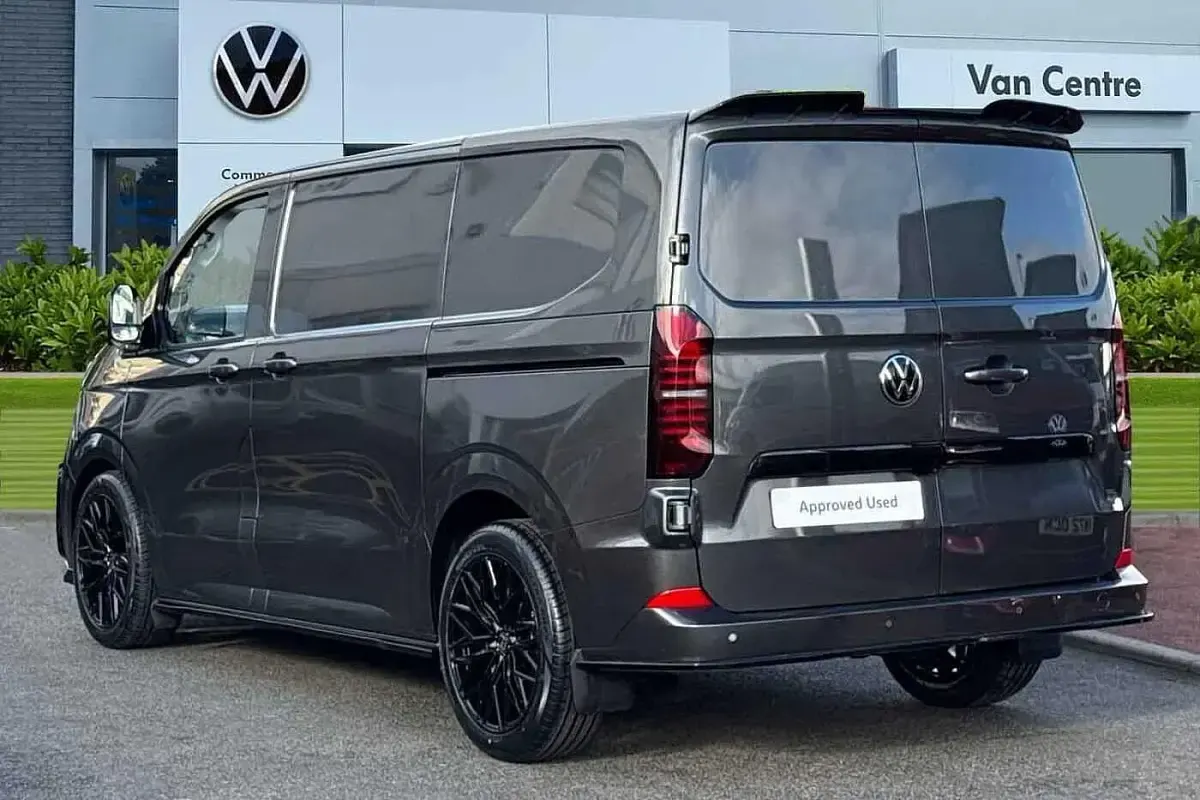 Used VW Transporter Pro 150 HP (110 kW) 2025 Grey Van