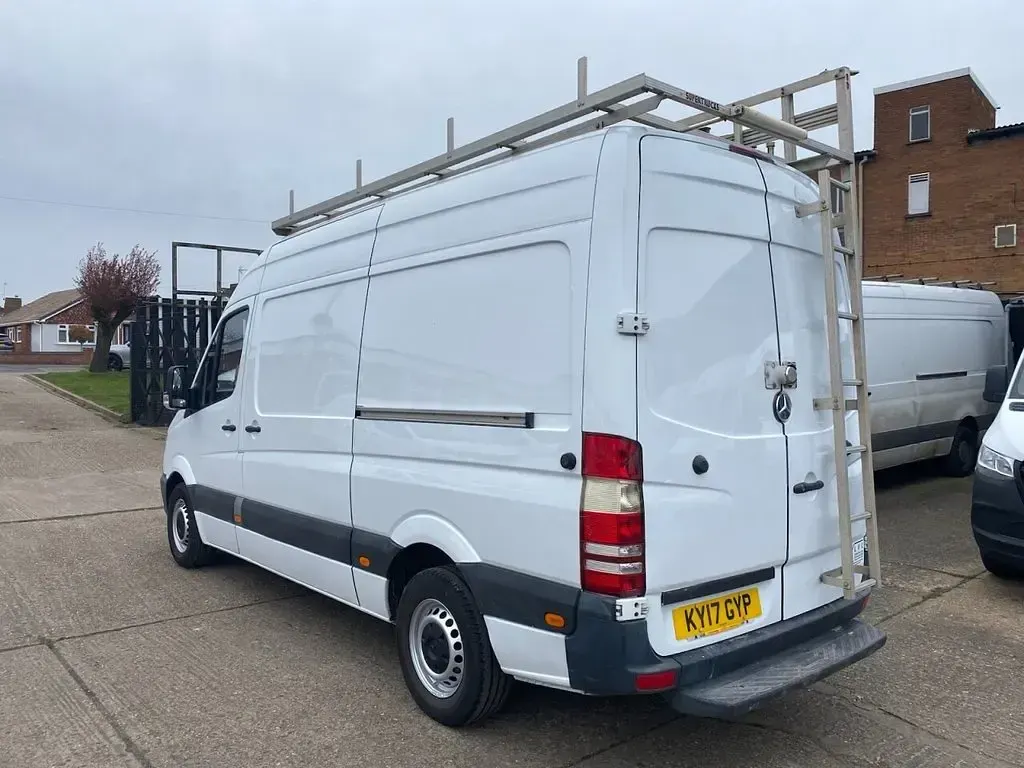 Used Mercedes Sprinter 140 HP (102 kW) 2017 White Van