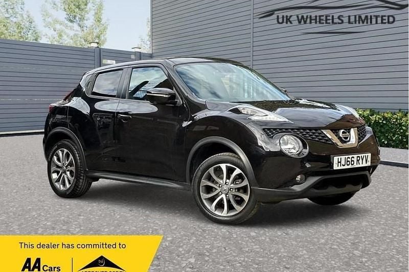 Black Used 2017 Nissan Juke Tekna SUV | £7,690 (Good price) - Image 1/1