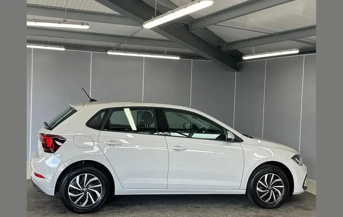 Used VW Polo Life 80 HP (58 kW) 2025 Grey Hatchback