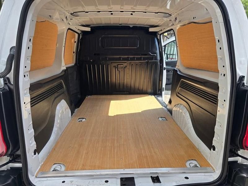 Used Peugeot Partner Premium 2023 White MPV