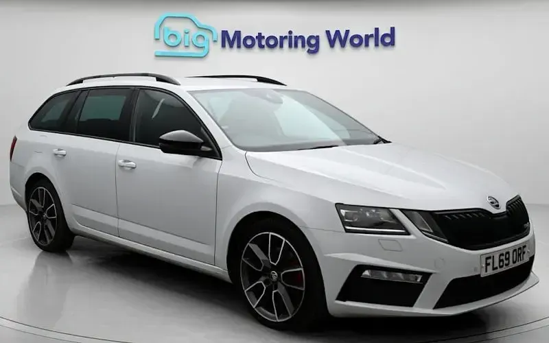 Used Skoda Octavia vRS 188 HP (138 kW) 2020 Estate