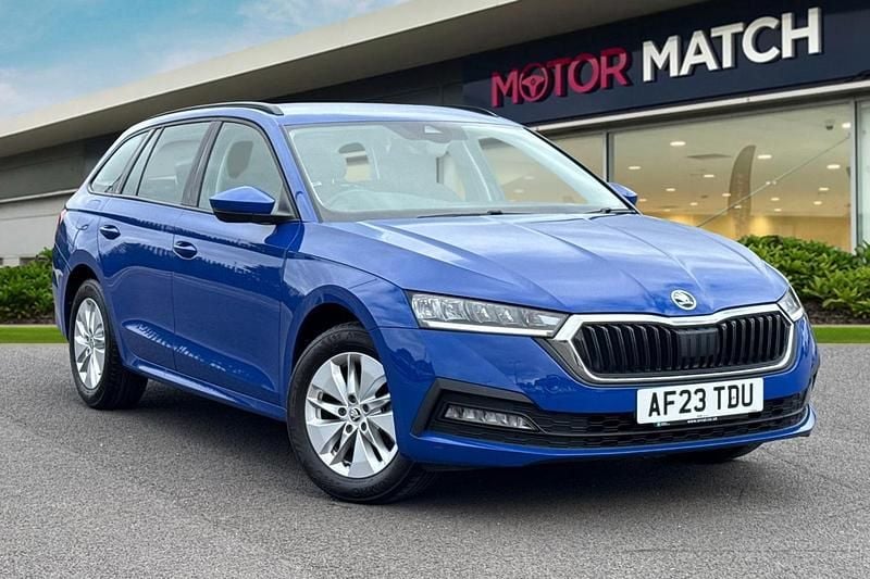 Blue Used 2023 Skoda Octavia SE Estate | £18,500 (Fair price) - Image 1/4