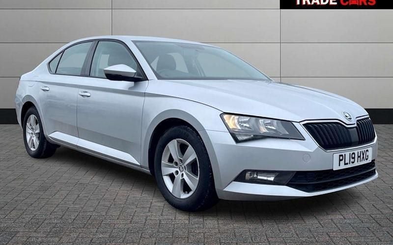 Grey Used 2019 Skoda Superb Hatchback | £8,595 - Image 1/4