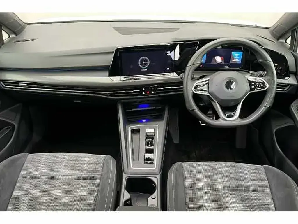 Used VW Golf VIII 200 HP (147 kW) 2022
