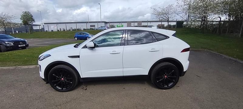 Begagnad Jaguar E-Pace S 150 HK (110 kW) 2019 Vit SUV