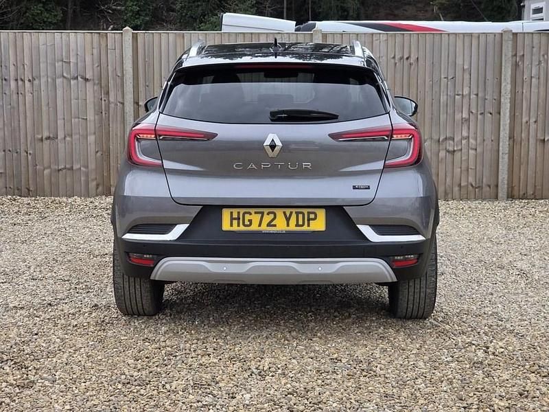 Used Renault Captur Techno 145 HP (106 kW) 2023 Grey/black SUV