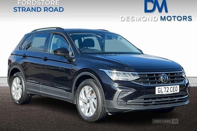 Black Used 2023 VW Tiguan Life SUV | £23,299 (Super price) - Image 1/1