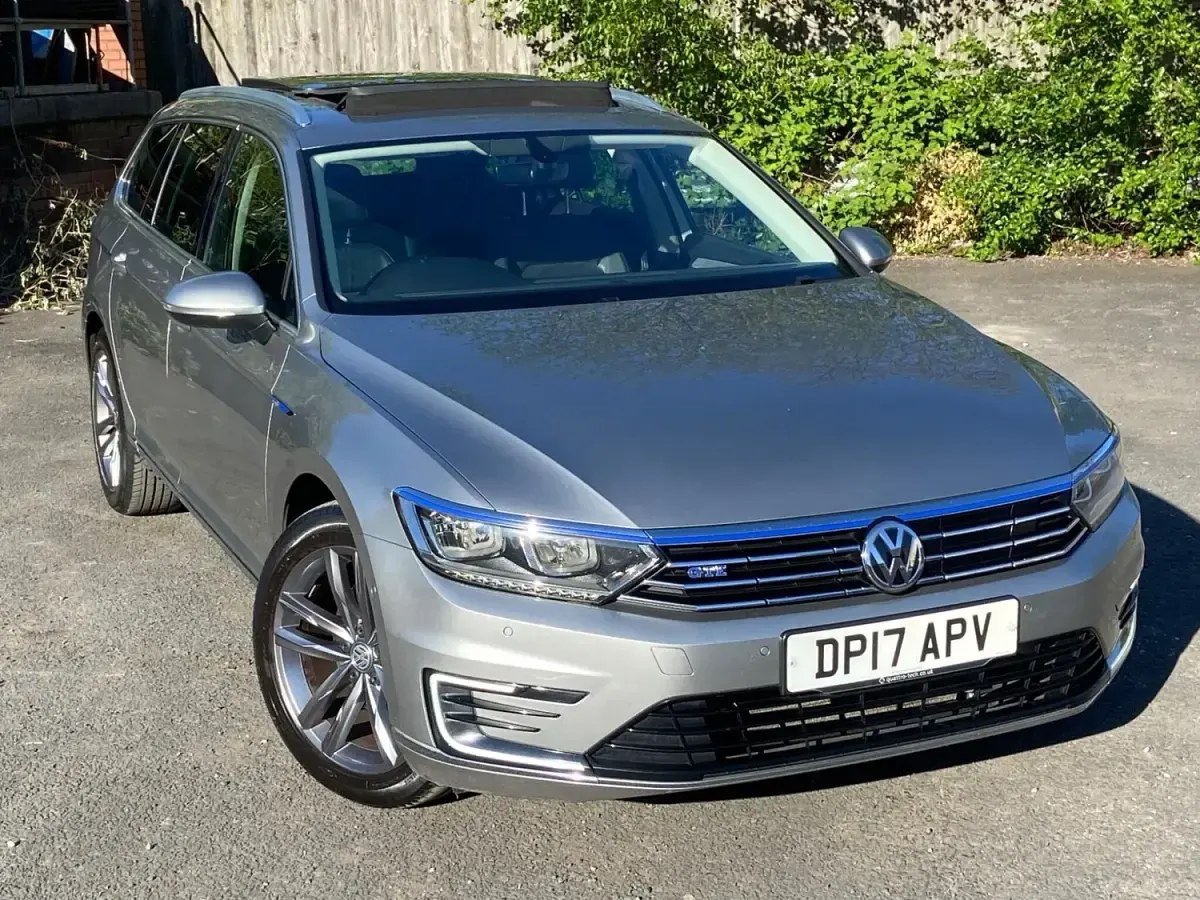 Usado VW Passat GTE 218 HP (160 kW) 2017 Prateado Carrinha