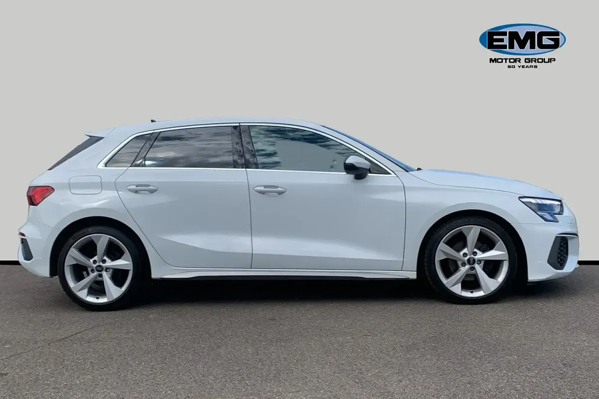 Used Audi A3 Sportback S-Line 110 HP (80 kW) 2023 White Hatchback
