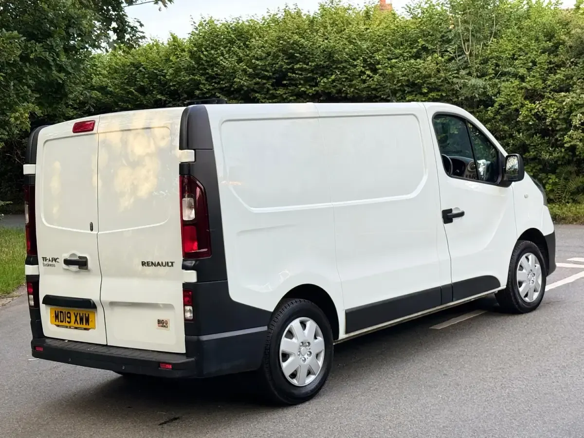 Used Renault Trafic Business 2019 White MPV
