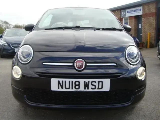 Gebraucht Fiat 500 Pop 69 PS (50 kW) 2018 Schwarz Kleinwagen