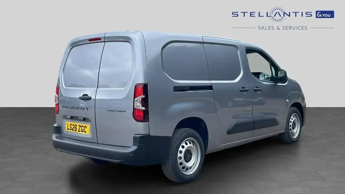 Nowe Peugeot Partner 101 KM (74 kW) 2026 Szary Minivan
