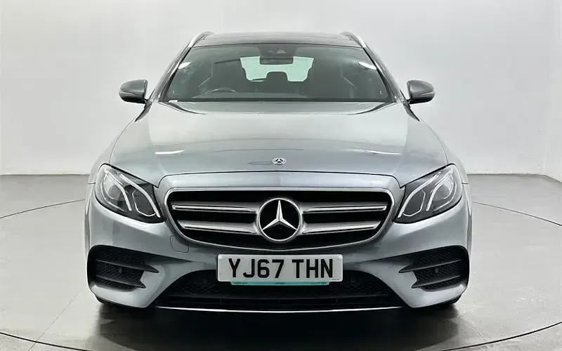 Używany Mercedes E220 AMG Line Premium 194 KM (142 kW) 2019 Kombi