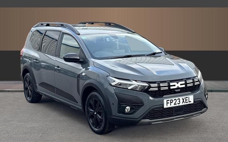 Used 2023 Dacia Jogger Extreme Estate | £15,345 (Fair price) - Image 1/4