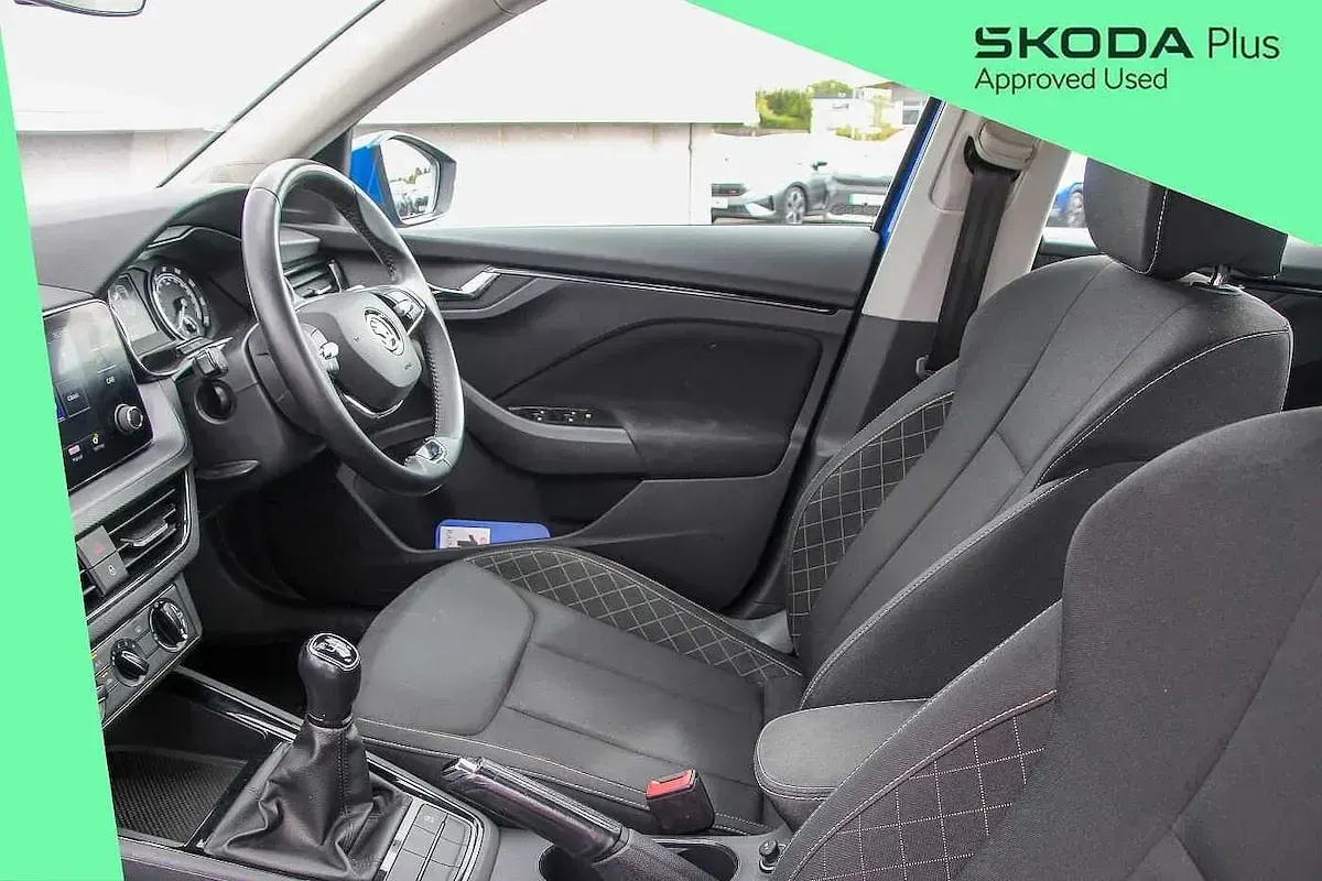Used Skoda Kamiq SE 108 HP (79 kW) 2022 Blue SUV