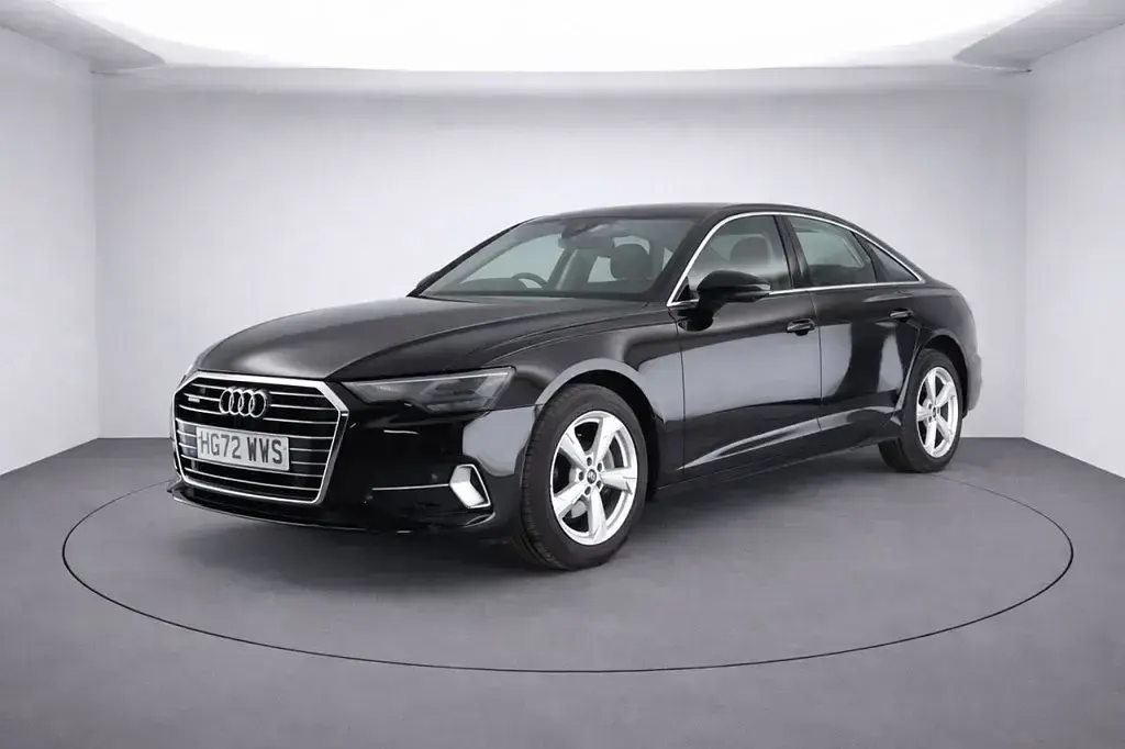 Usado Audi A6 Sport 204 HP (150 kW) 2023 Preto Sedan