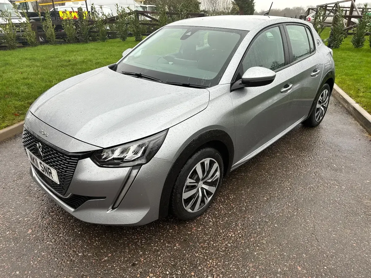 Used Peugeot e-208 Active 100 kW (136 HP) 2026 Grey Hatchback