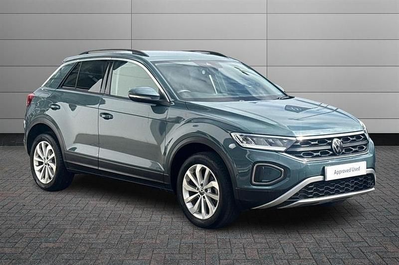 Used VW T-Roc Match 150 HP (110 kW) 2025 Blue SUV