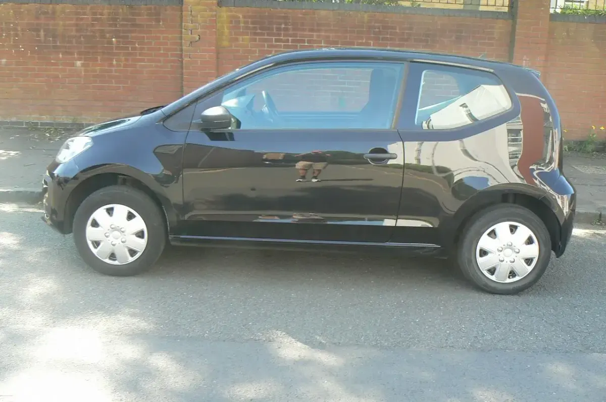 Used VW up! take up! 60 HP (44 kW) 2017 Black Hatchback