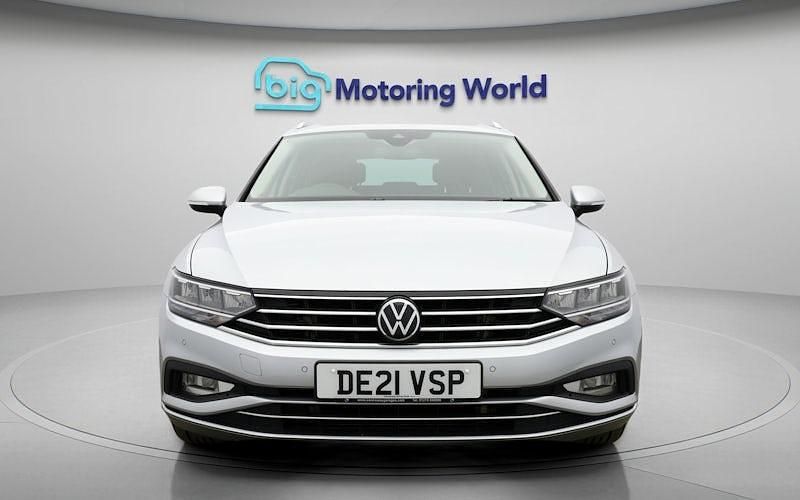 Used VW Passat SEL 150 HP (110 kW) 2023 Estate