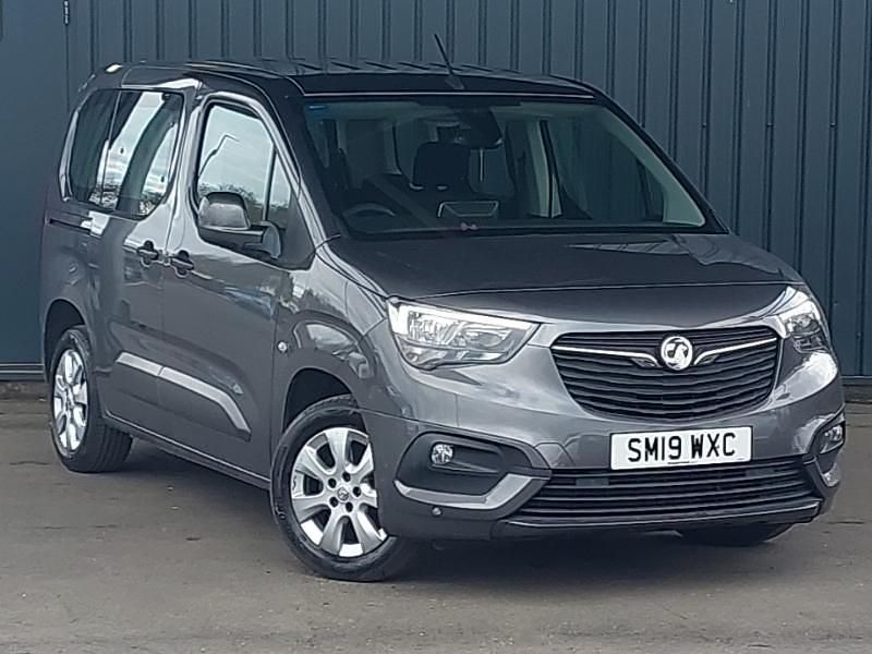 Used Vauxhall Combo 110 HP (80 kW) 2019 Grey MPV