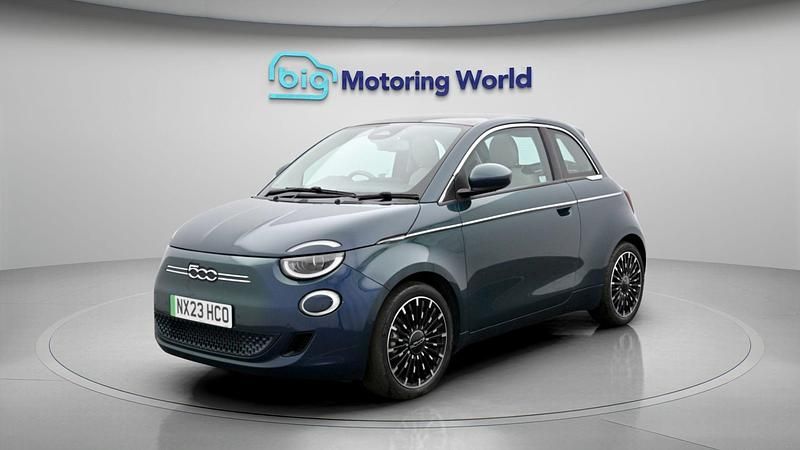 Used Fiat 500e La Prima 86 kW (118 HP) 2023 Green Hatchback