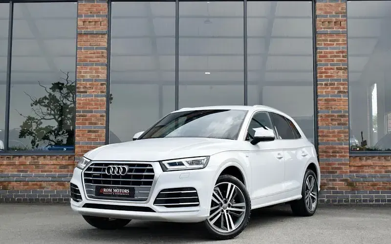Used Audi Q5 S-Line 245 HP (180 kW) 2019 SUV