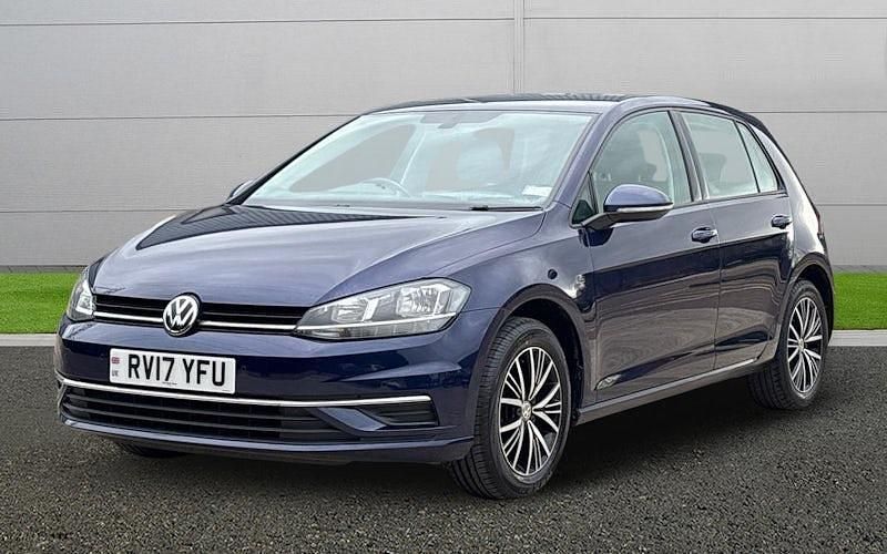 Used VW Golf VII SE 125 HP (91 kW) 2017 Blue Hatchback