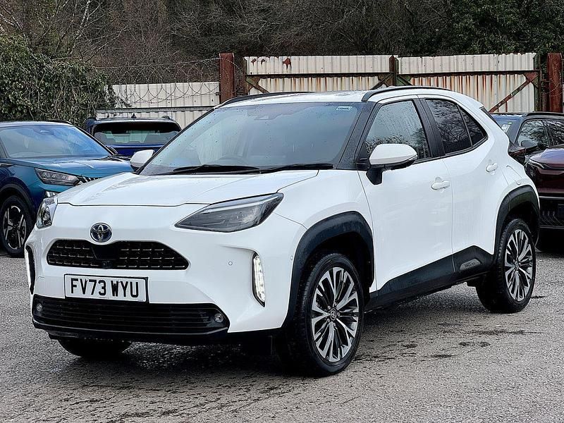 Used Toyota Yaris Hybrid 128 HP (94 kW) 2023 White