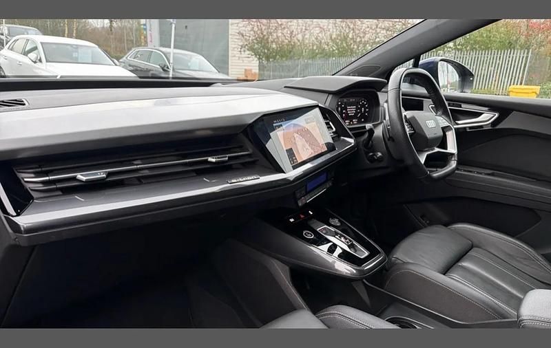 Used Audi Q4 Sportback e-tron Comfort 150 kW (204 HP) 2021 Blue SUV