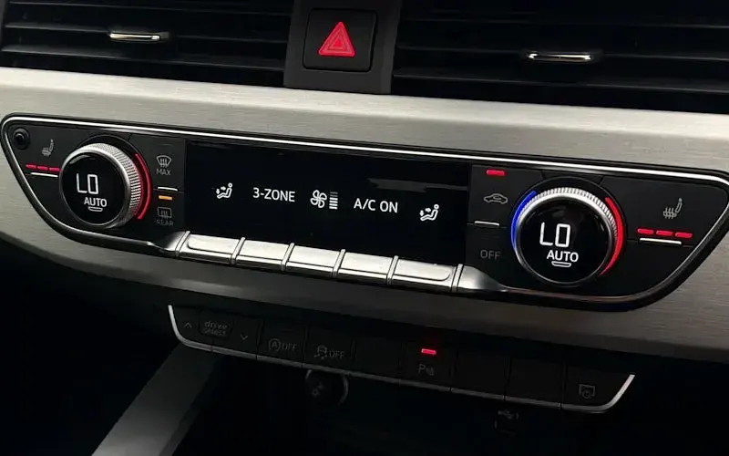 Used Audi A4 S-Line 204 HP (150 kW) 2022 Blue Estate