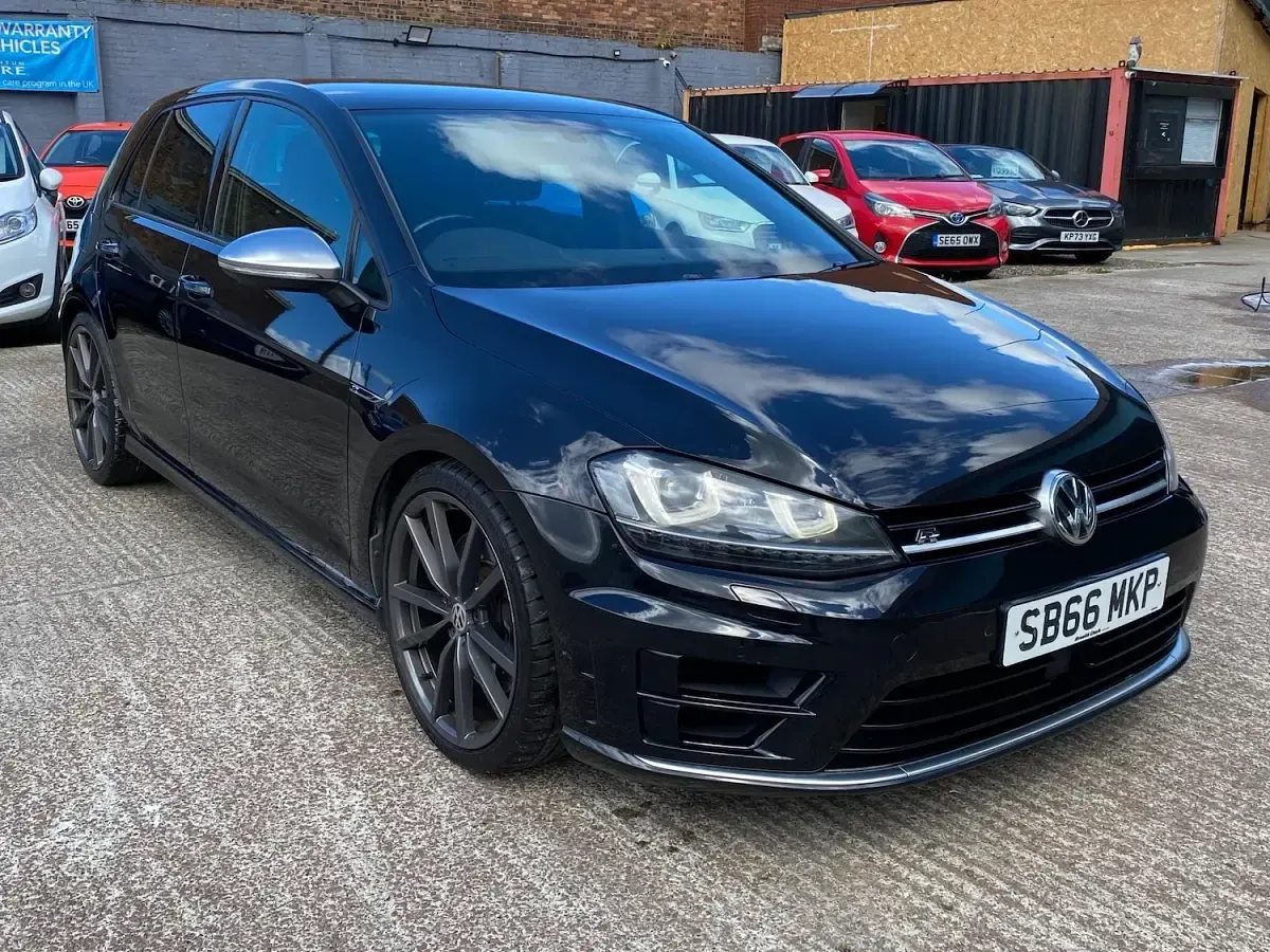 Used VW Golf VII R 2017 Black Hatchback