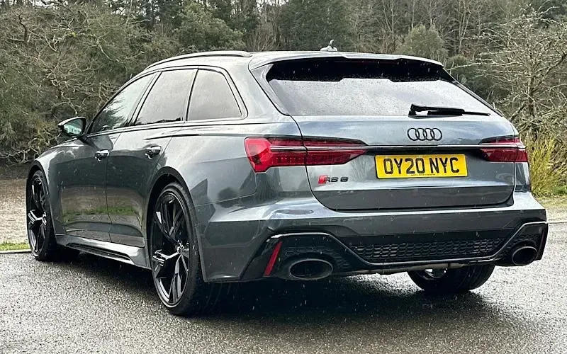 Begagnad Audi RS6 600 HK (441 kW) 2022 Kombi