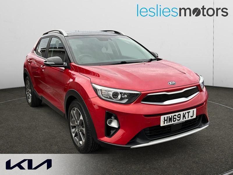 Red Used 2019 Kia Stonic SUV | £11,499 (Fair price) - Image 1/3