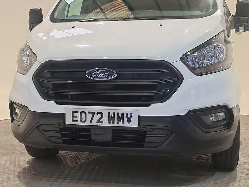 Used Ford Transit Custom 130 HP (95 kW) 2022 White Van