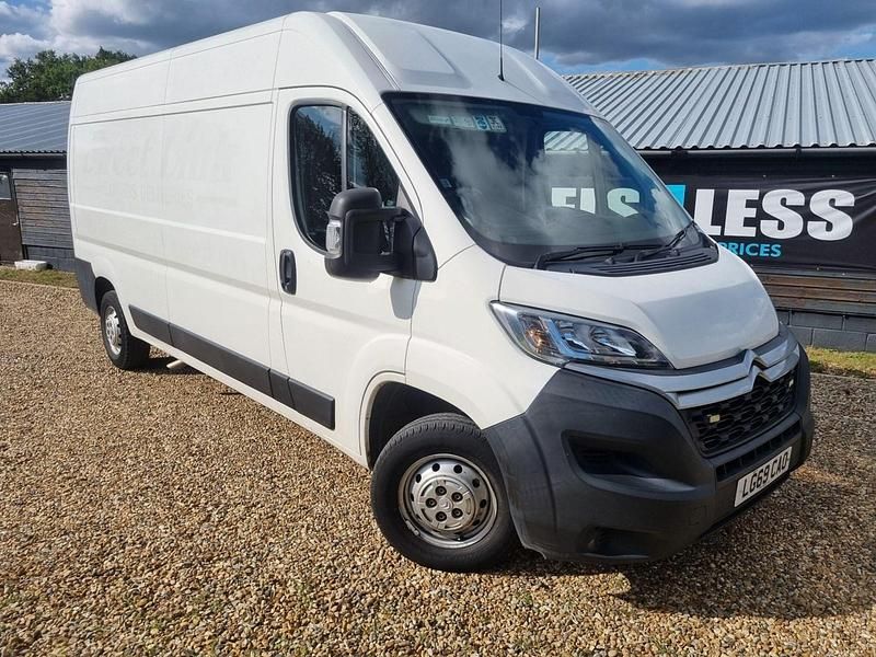 White Used 2019 Citroën Relay Van | £5,599 (A bit pricey) - Image 1/4
