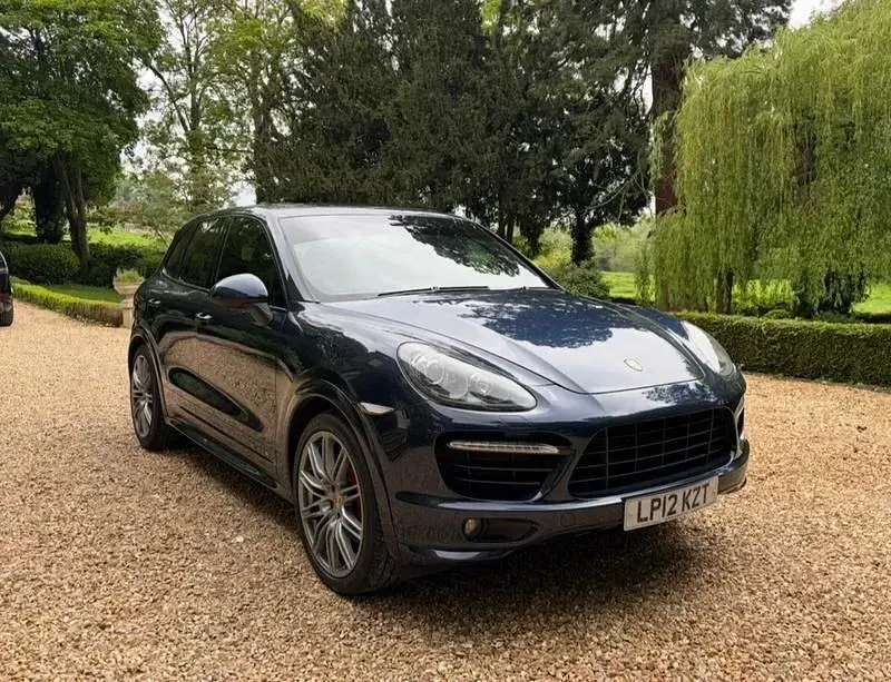 Używany Porsche Cayenne 420 KM (308 kW) 2012 Niebieski SUV