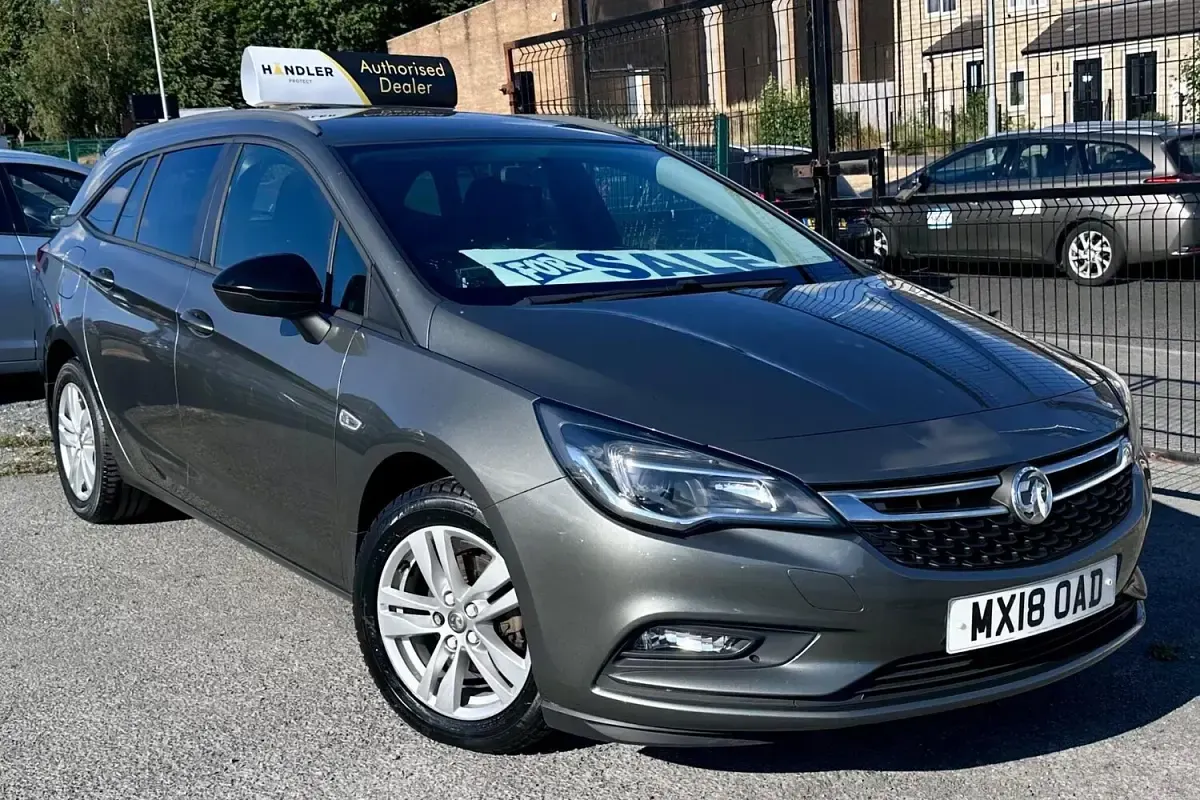 Used Vauxhall Astra Design Edition 2024 Grey Estate
