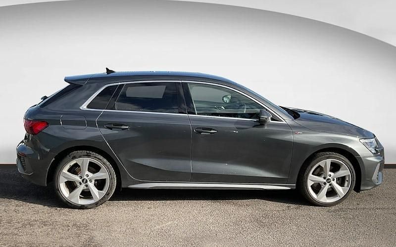 Begagnad Audi A3 Sportback e-tron S-Line 204 HK (150 kW) 2025 Halvkombi