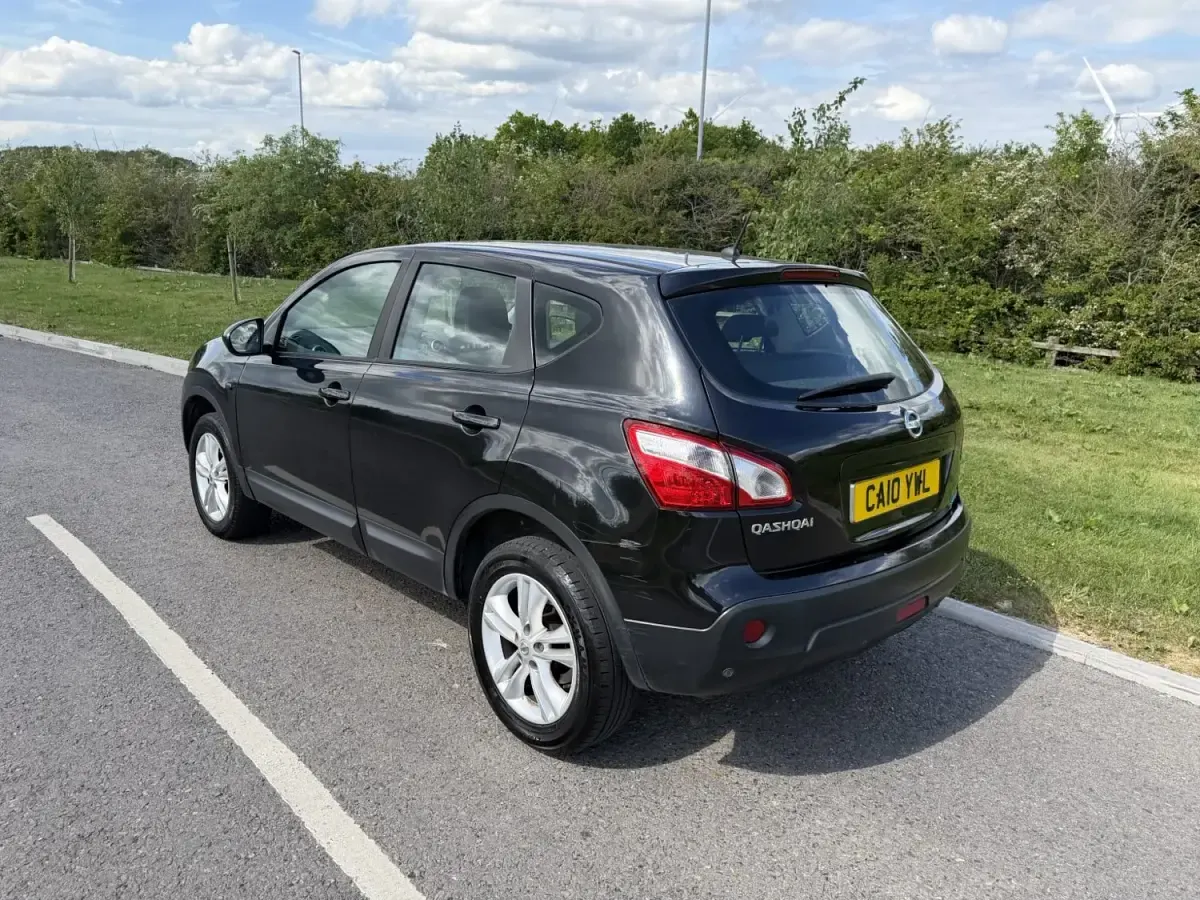 Begagnad Nissan Qashqai Acenta 2010 Svart SUV