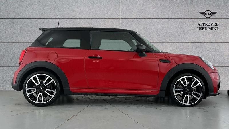 Used Mini Cooper Hatch 134 HP (98 kW) 2023 Red Hatchback
